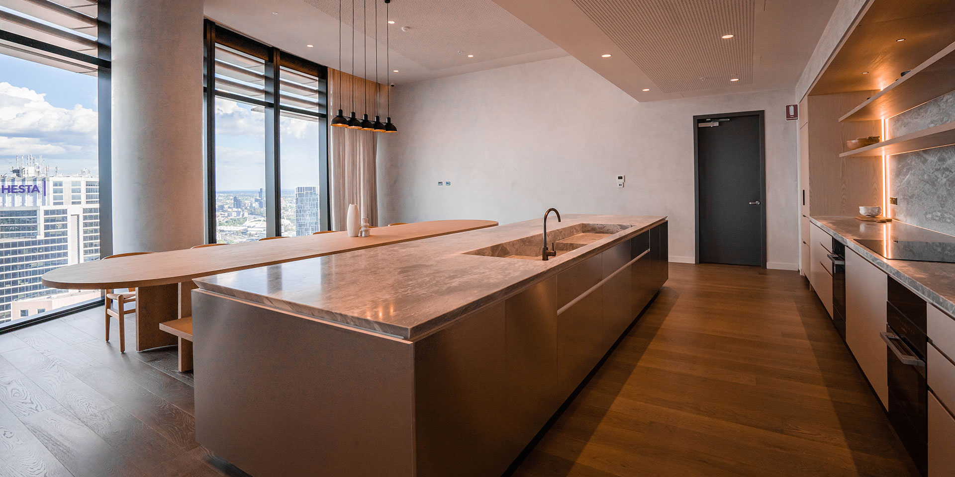 Colliers_Sapphire_Amenities_Kitchen_SU-60_1920x960