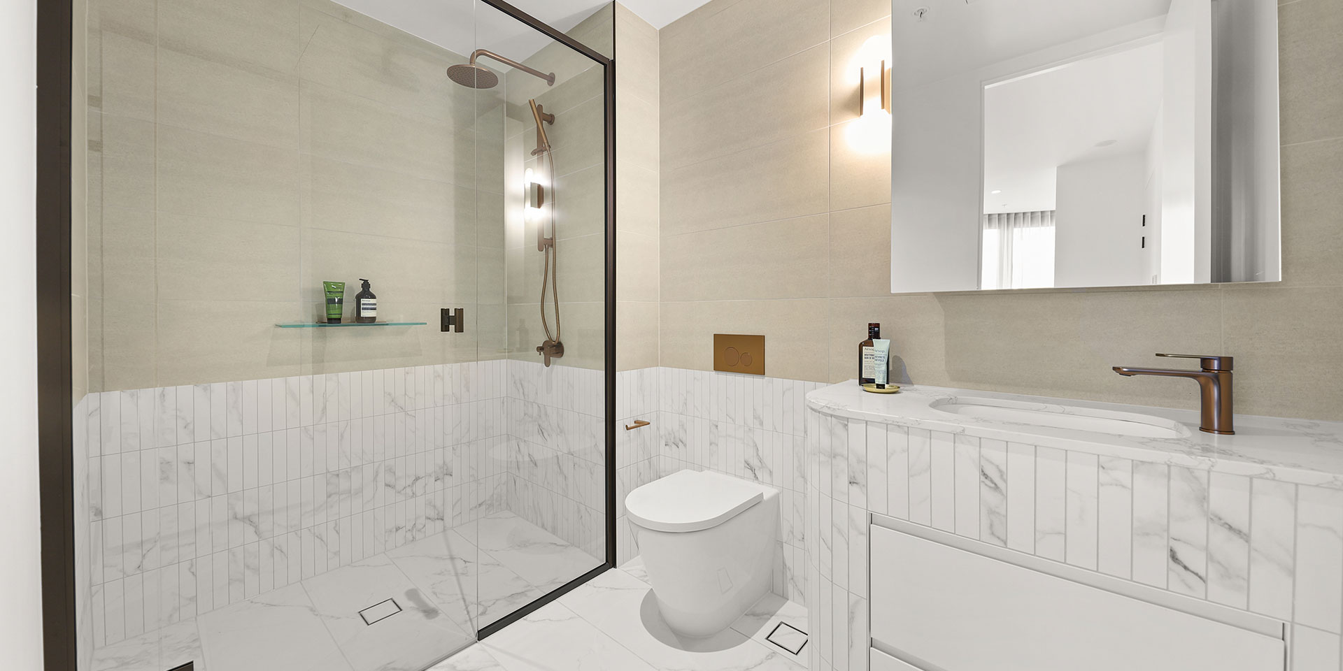 Colliers_Sapphire_Apartments_Bathroom_Finishes_IMG_9752_1920x960