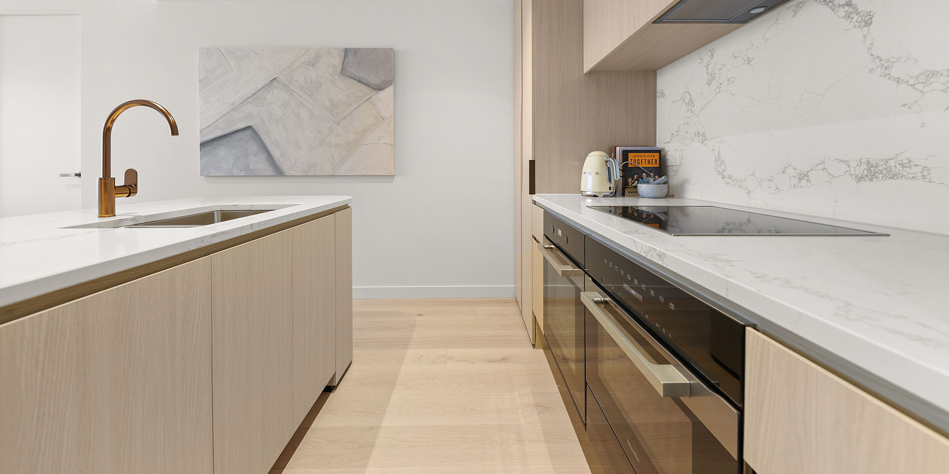 Colliers_Sapphire_Apartments_Kitchens_IMG_9762_1920x960